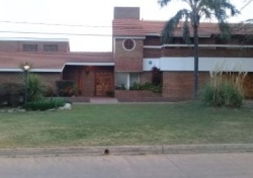 Casa en Alejandro Centeno