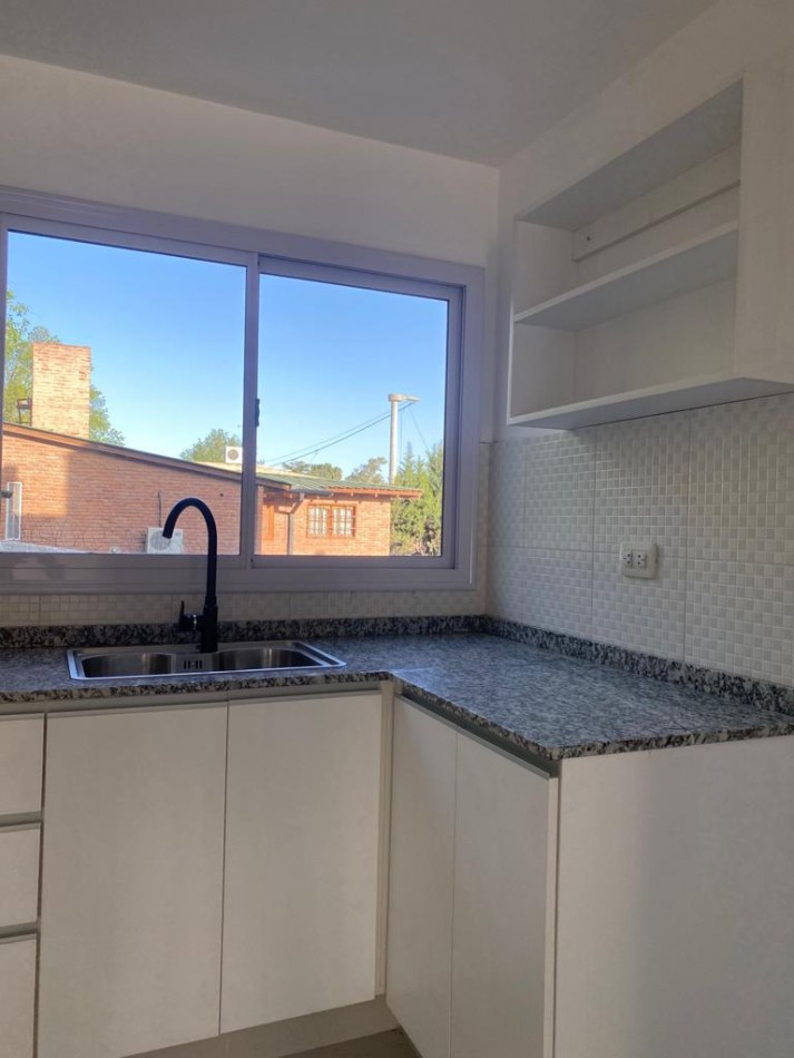 Duplex En Donato Alvarez