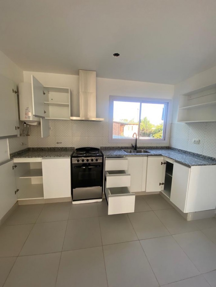 Duplex En Donato Alvarez